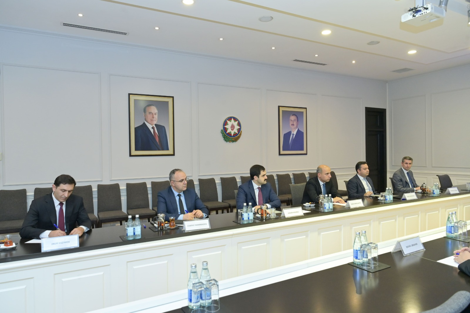 Elm və Təhsil Nazirliyi ilə G42 Presight şirkəti arasında  əməkdaşlıq imkanları müzakirə olunub